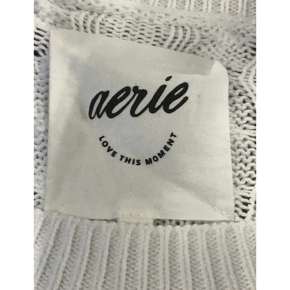 Aerie Ribbed Knit Cropped Light Weight Sweater In color White Size Small